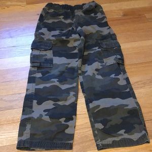Children’s Place boys size 6 camo pants